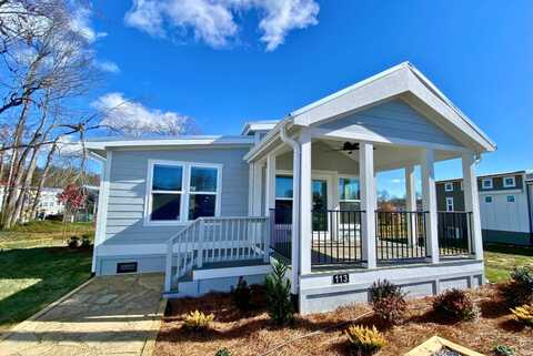 113 Meandering Lane, Flat Rock, NC 28731