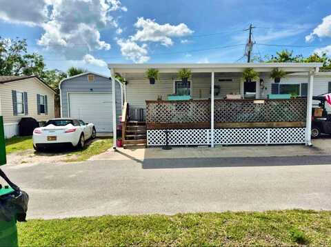 7530 Maryland Ave, Hudson, FL 34667