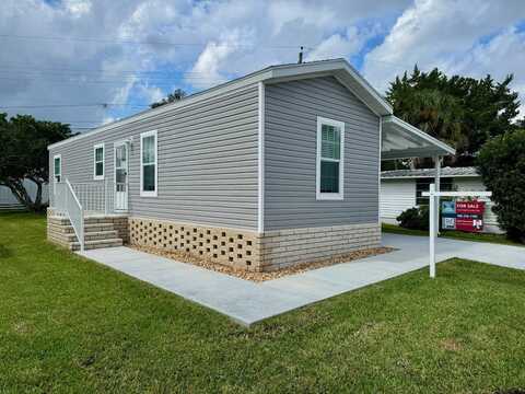 887 East Colonial Circle, Daytona Beach, FL 32117