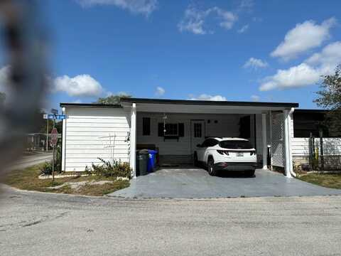 631 LAKE LARCH LANE, LAKELAND, FL 33805