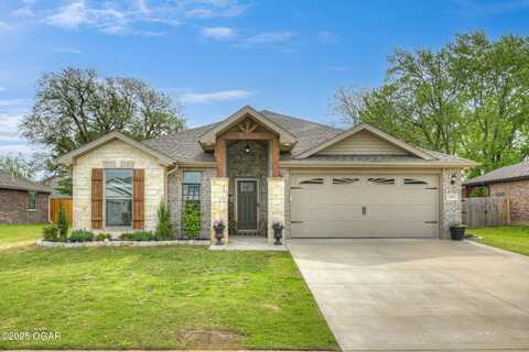 2035 Eagle Drive, Neosho, MO 64850