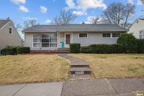 3016 TREMONT Avenue, Davenport, IA 52803