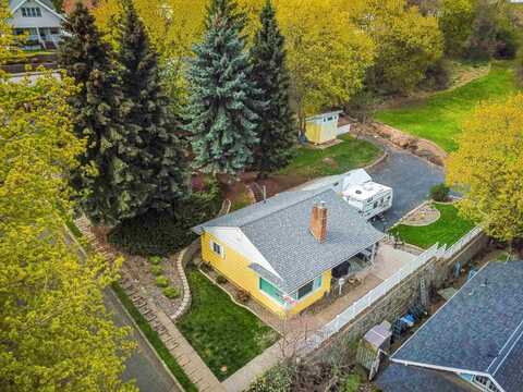914 S Meadow, Colfax, WA 99111