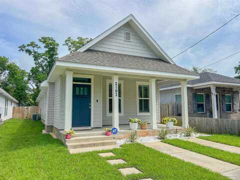 2102 W Gregory St, Pensacola, FL 32502