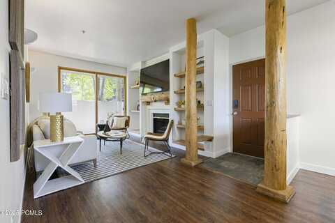 1600 W Pinebrook Boulevard, Park City, UT 84098