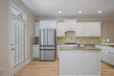 478 Vinings Estates Drive SE #B02, Smyrna, GA 30126