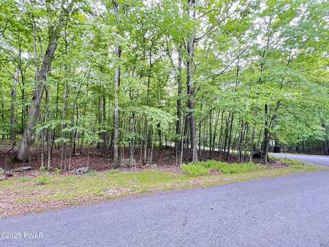 105 Duffys Drive, Dingmans Ferry, PA 18328