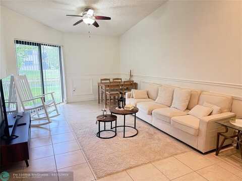 9919 Nob Hill Ct, Sunrise, FL 33351