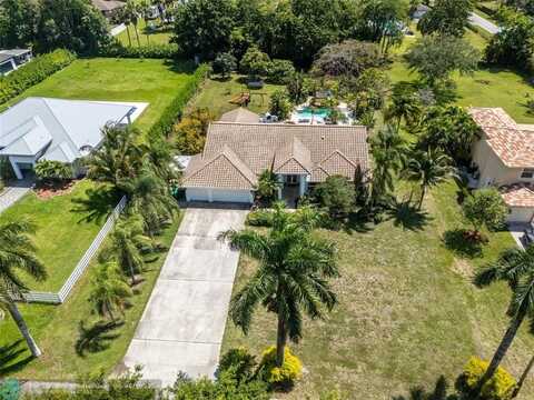 14463 SW 16th Ct, Davie, FL 33325