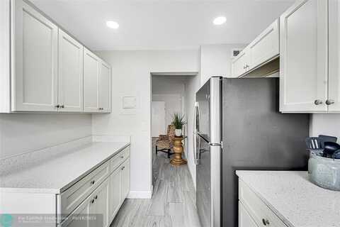 2201 NW 41st Avenue, Lauderhill, FL 33313