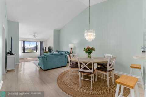 4705 Lucerne Lakes Blvd, Lake Worth, FL 33467