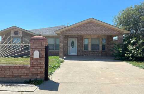 Apache St, Amarillo, TX 79107