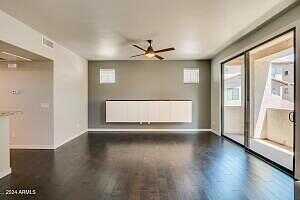 N 52Nd Street 104, Phoenix, AZ 85008