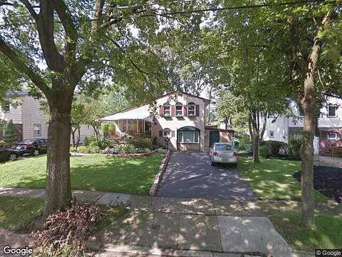 Manall, PENNSAUKEN, NJ 08109