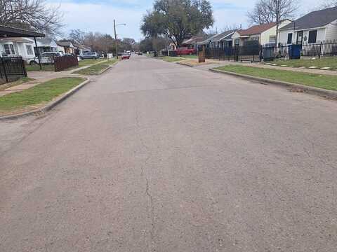 Texas, DALLAS, TX 75211