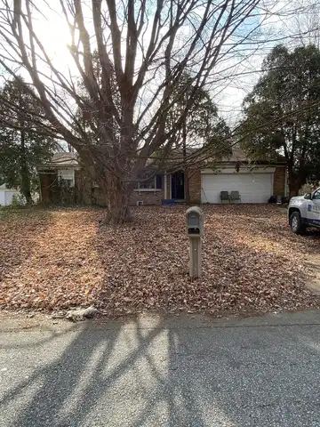 Doris, INDIANAPOLIS, IN 46214