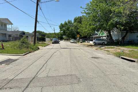 Avenue J, HOUSTON, TX 77011