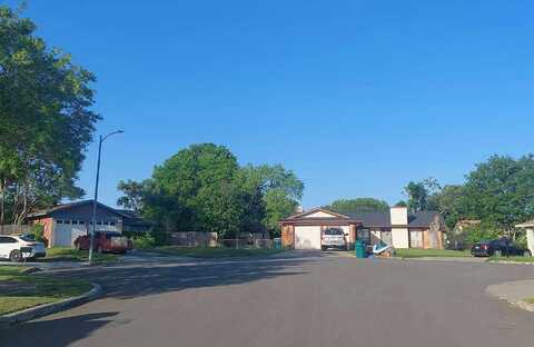 Hollow Oak, LIVE OAK, TX 78233