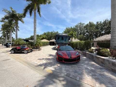176 NW Hazard Way, Port Saint Lucie, FL 34986