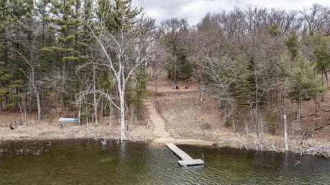 W10199 BIGHORN LANE, HANCOCK, WI 54943