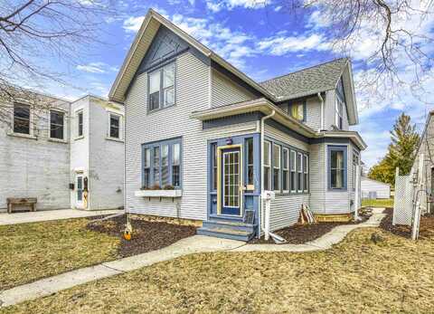 2112 WISCONSIN Avenue, NEW HOLSTEIN, WI 53061