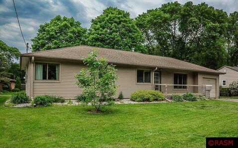 1210 Woodland Avenue, Mankato, MN 56001