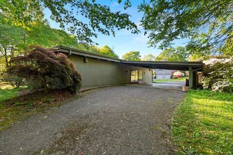 114 S Matlock Avenue, Athens, TN 37303