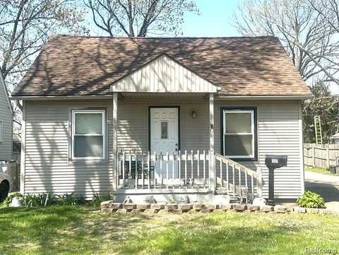 127 E Shevlin Avenue, Hazel Park, MI 48030