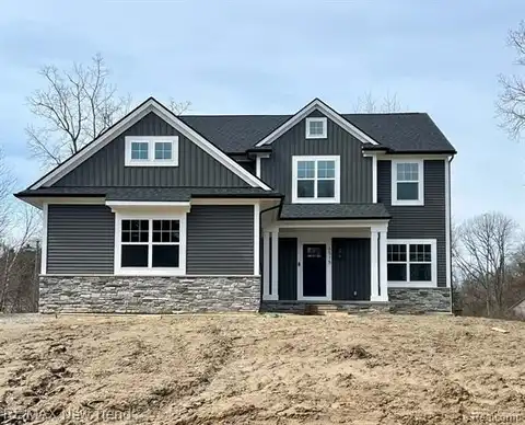 6515 CAMBRIDGE Circle, Clarkston, MI 48346