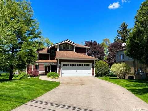 3880 COVERT Road, Waterford, MI 48328