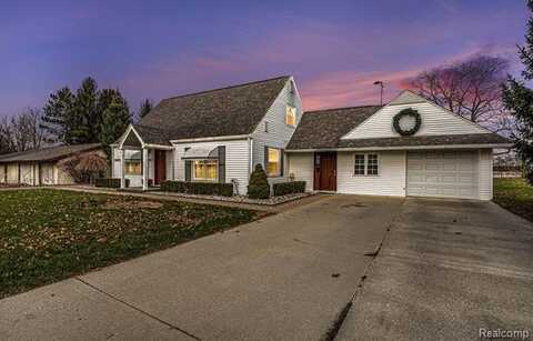 845 S SAGINAW Street, Lapeer, MI 48446