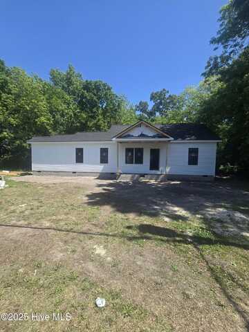 110 E Bridges Street, Battleboro, NC 27809