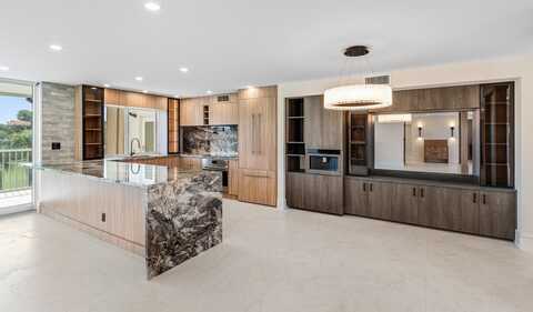 300 E Royal Palm Road, Boca Raton, FL 33432