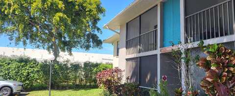 9905 Pineapple Tree Drive, Boynton Beach, FL 33436
