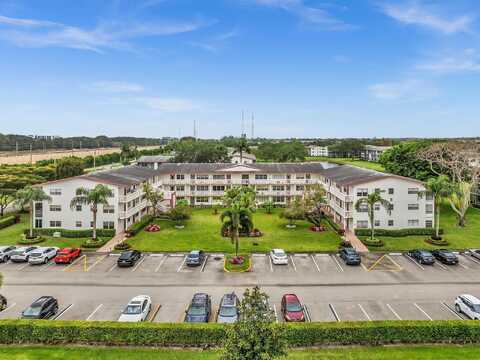 576 Fanshaw N, Boca Raton, FL 33434