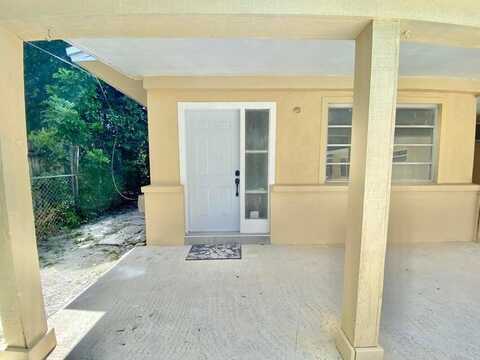 660 NE 34th Court, Oakland Park, FL 33334
