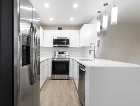 725 Burgundy P, Delray Beach, FL 33483