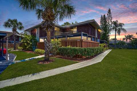 3201 SE Guinevere Lane, Port Saint Lucie, FL 34952