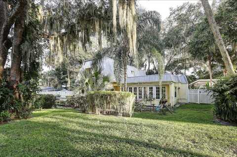 576 SW Rustic Circle, Stuart, FL 34997