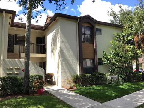 4530 Carambola Circle S, Coconut Creek, FL 33066
