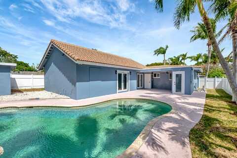 360 SW 2nd Street, Boca Raton, FL 33432