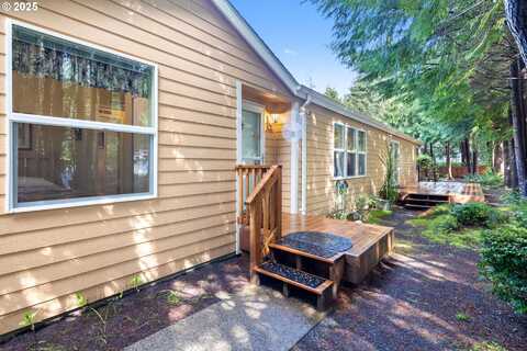 455 SEAGROVE LOOP, Lincoln City, OR 97367