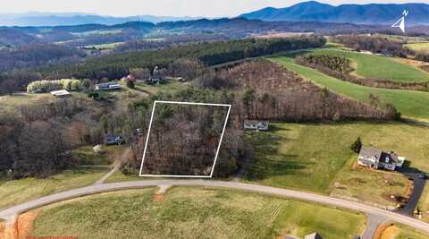4 Creighton DR, Rocky Mount, VA 24151