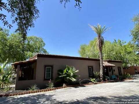177 Avenida Juarez, Brackettville, TX 78832