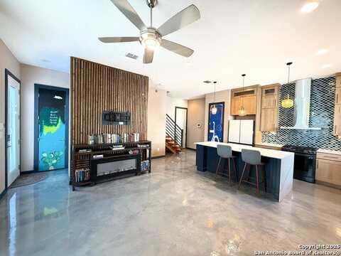 232 E Cevallos, San Antonio, TX 78204