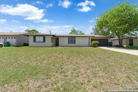 1013 North Blvd, Universal City, TX 78148