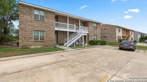 530 Dukeway, Universal City, TX 78148
