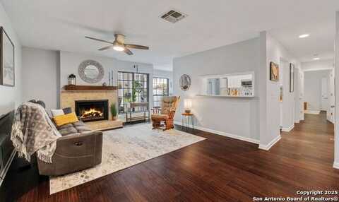 2255 Thousand Oaks, San Antonio, TX 78232