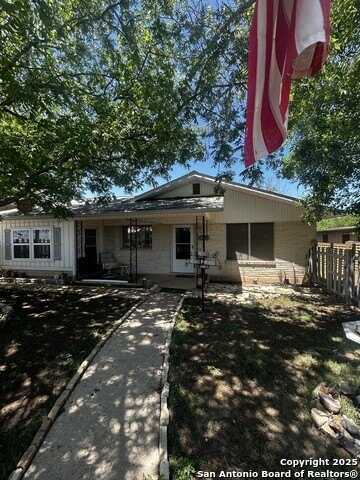1304 Ridge, Kerrville, TX 78028