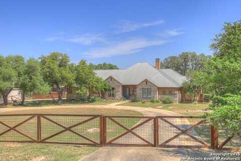 807 Lake Island, Canyon Lake, TX 78133